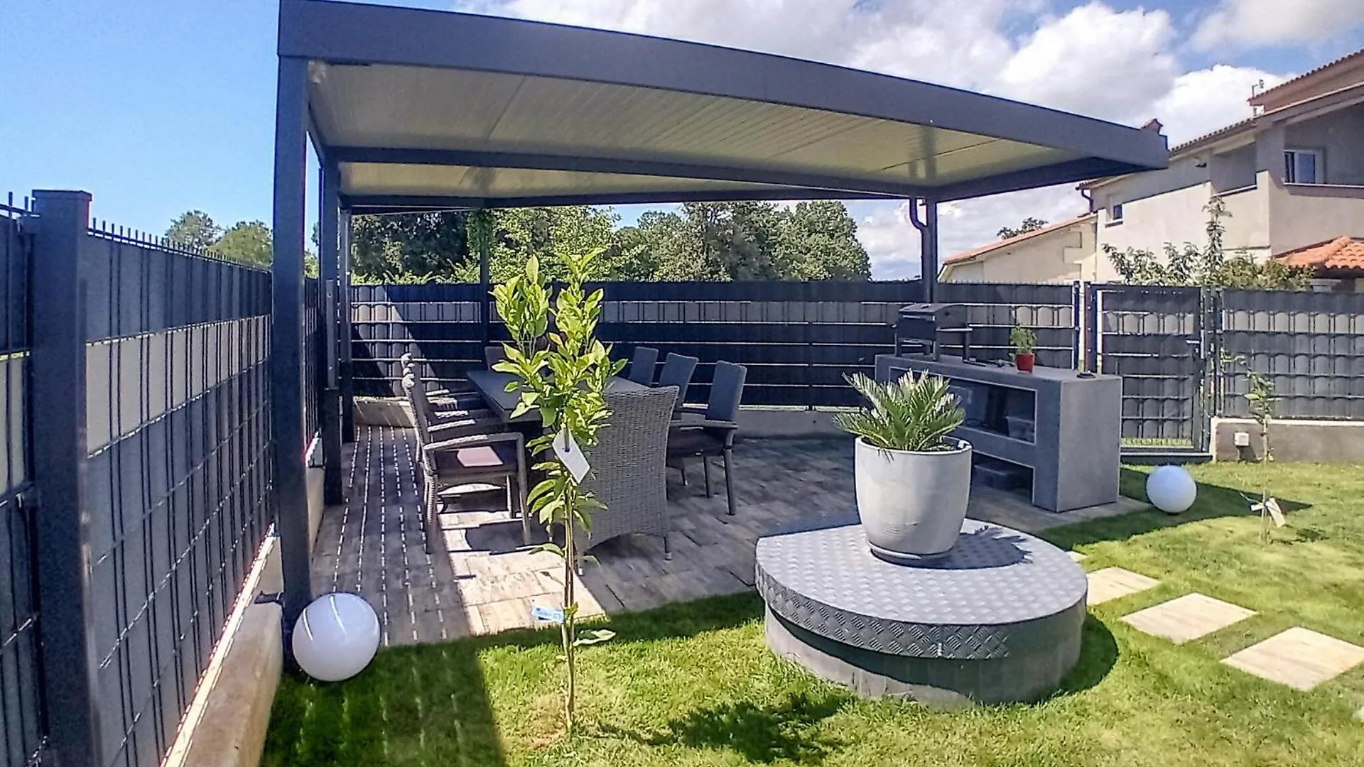 3 Bedroom Amazing Home In Valbandon Holiday home